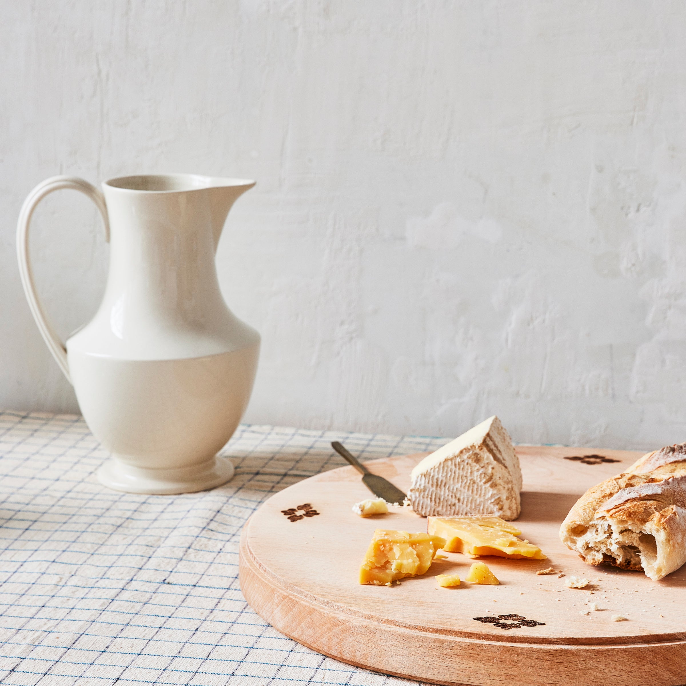 No. 2 Toulouse Medium Pitcher, Flour